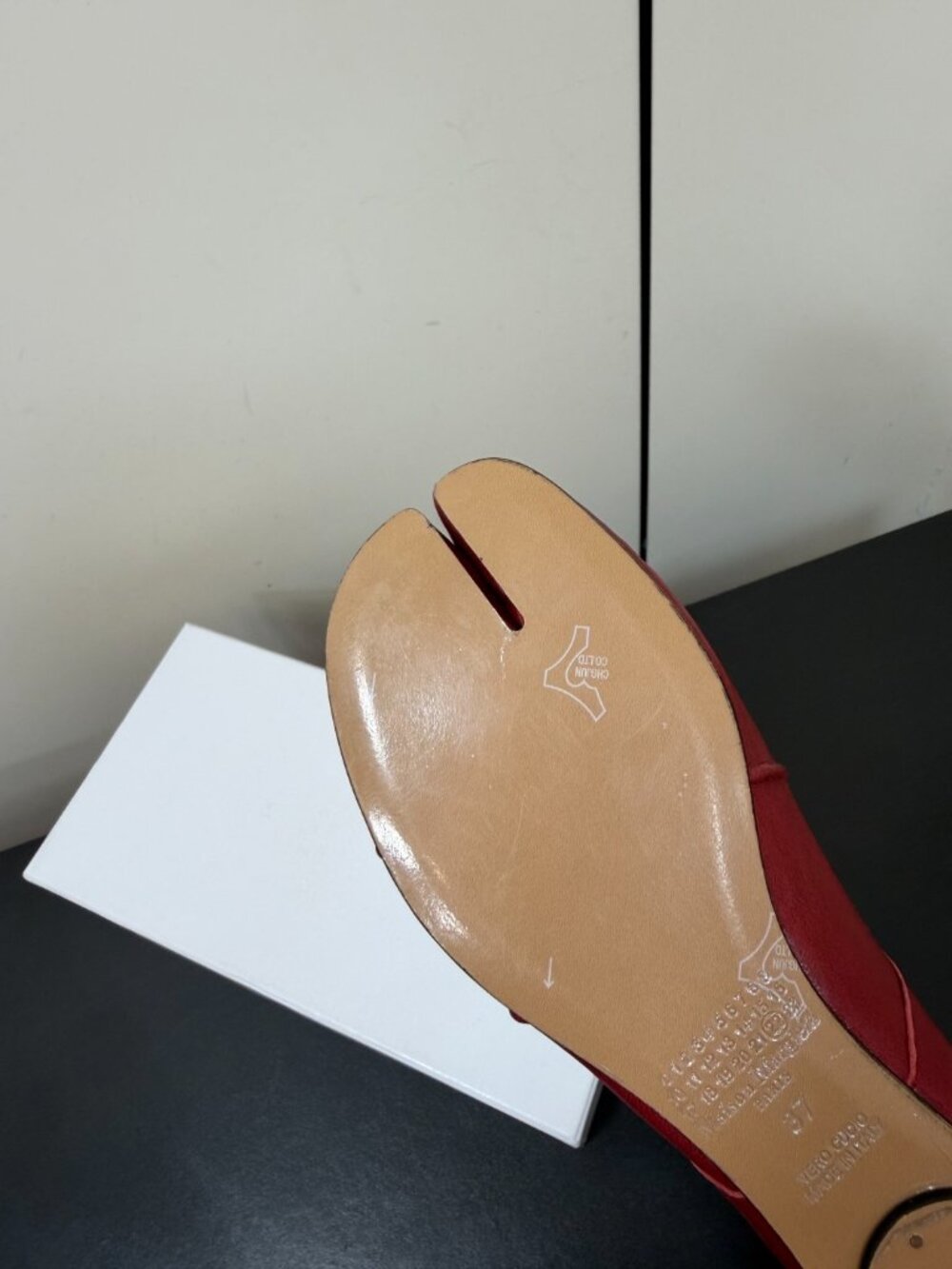 Maison Martin Margiela Tabi Ballet Flats - Picture 9 of 9